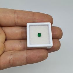 0,33 Cts Esmeralda Lapidação Oval 5x4 mm